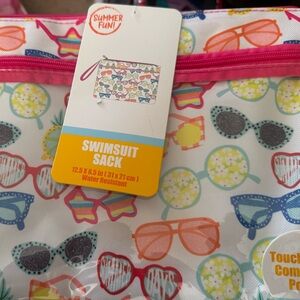 Stuffed Sunglasses Print Swimsuit Sack With Bath Set, Jewelry and Wipes